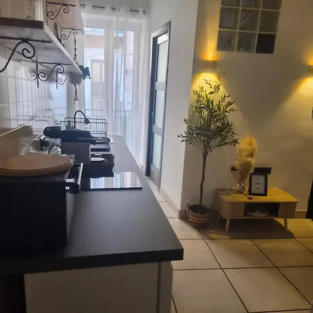Dimora Del Dattilo Apartment Bari